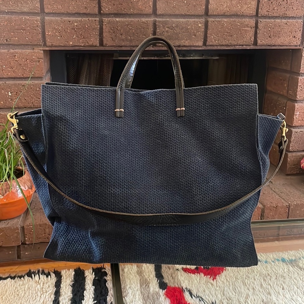 Claire, V large tote bag, blue suede